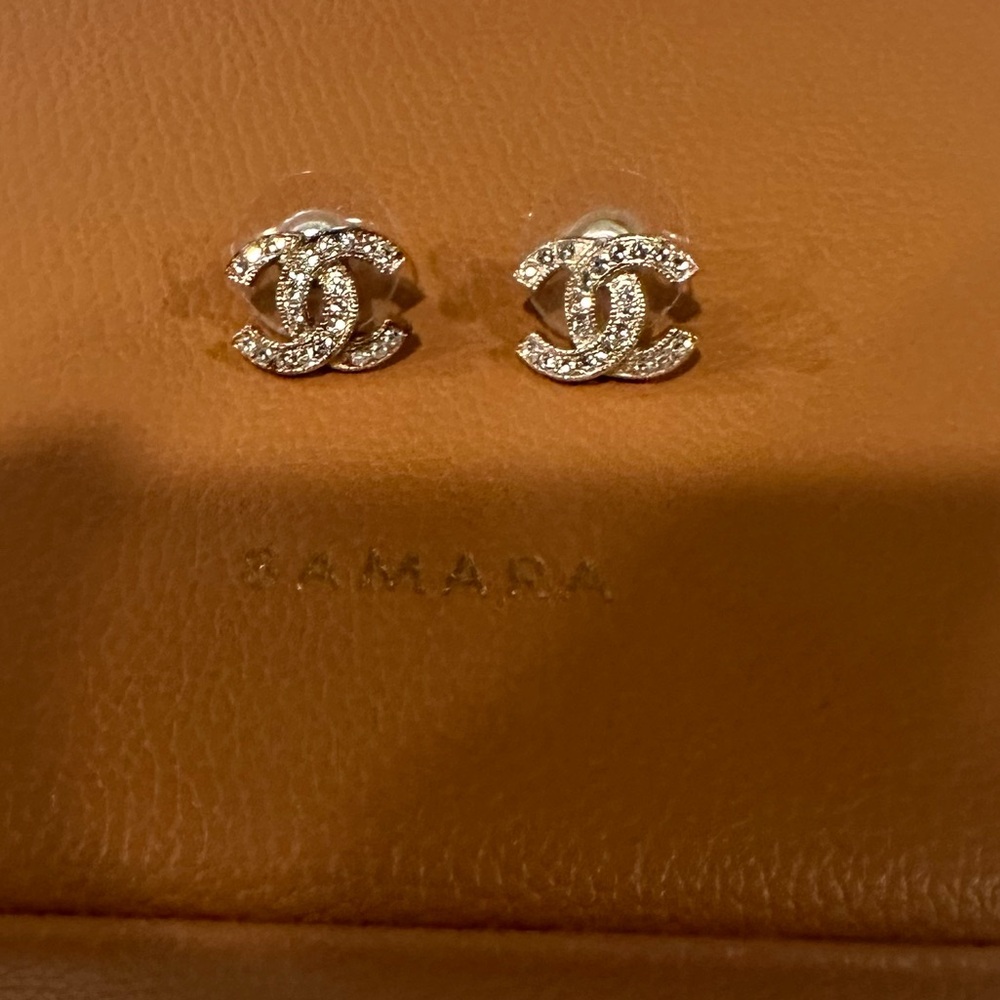 Chanel CC earrings